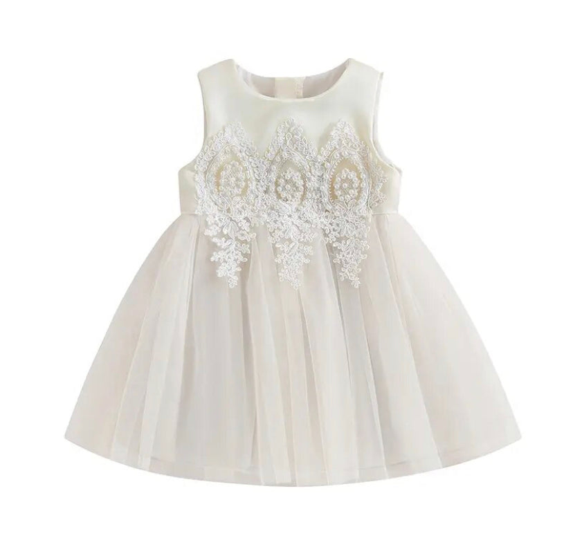 Isla Dress White