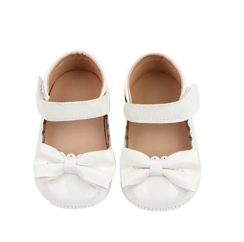 Layla Shoe White